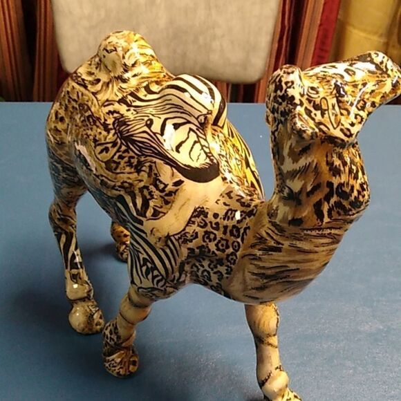 Vintage LaVie Jungle Safari Hand painted Hidden Safari Animals Camel - Picture 3 of 8